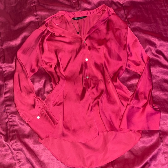 Zara Tops - Zara Satin Hot Pink Top 💖